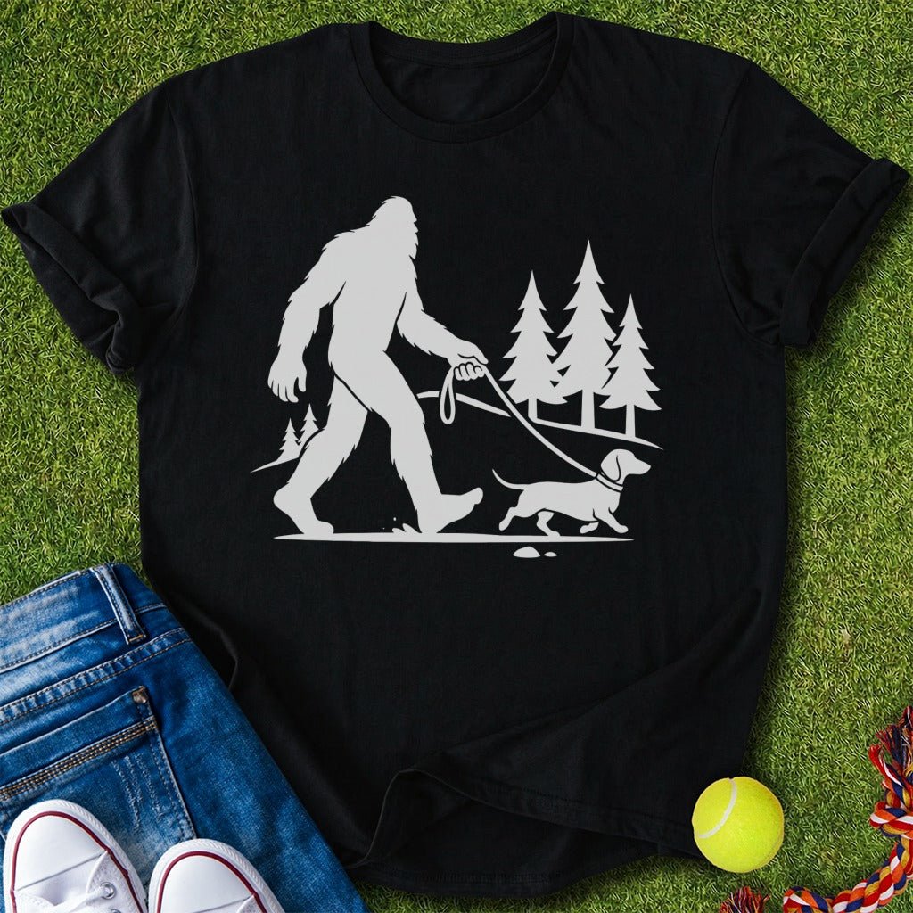Bigfoot x Doxie T-Shirt - T-Shirt - Heartfur